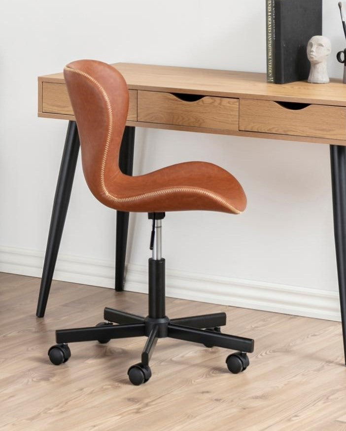 TILDA Desk